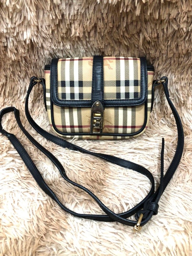 CLEARANCE BURBERRY CROSSBODY BAG Luxury Bags Wallets on Carousell