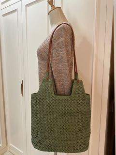 (Category: ) located in . Submitted by egg__preloved (Listing ID 1306246844, Image 1). Description: .