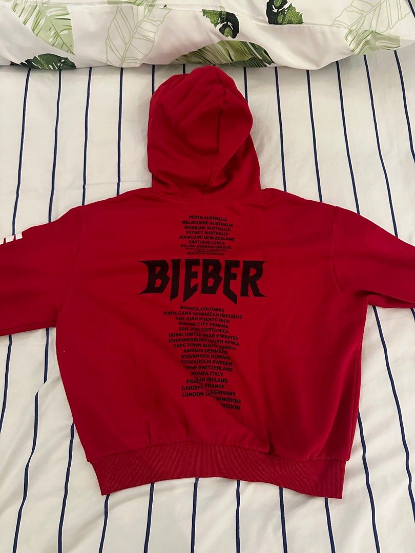 H&M Justin Bieber Hoodie (Category: Hoodies) located in Cebu City. Submitted by reii7ii (Listing ID 1306244550, Image 2). Description: - size: s - buyer will shoulder sf .