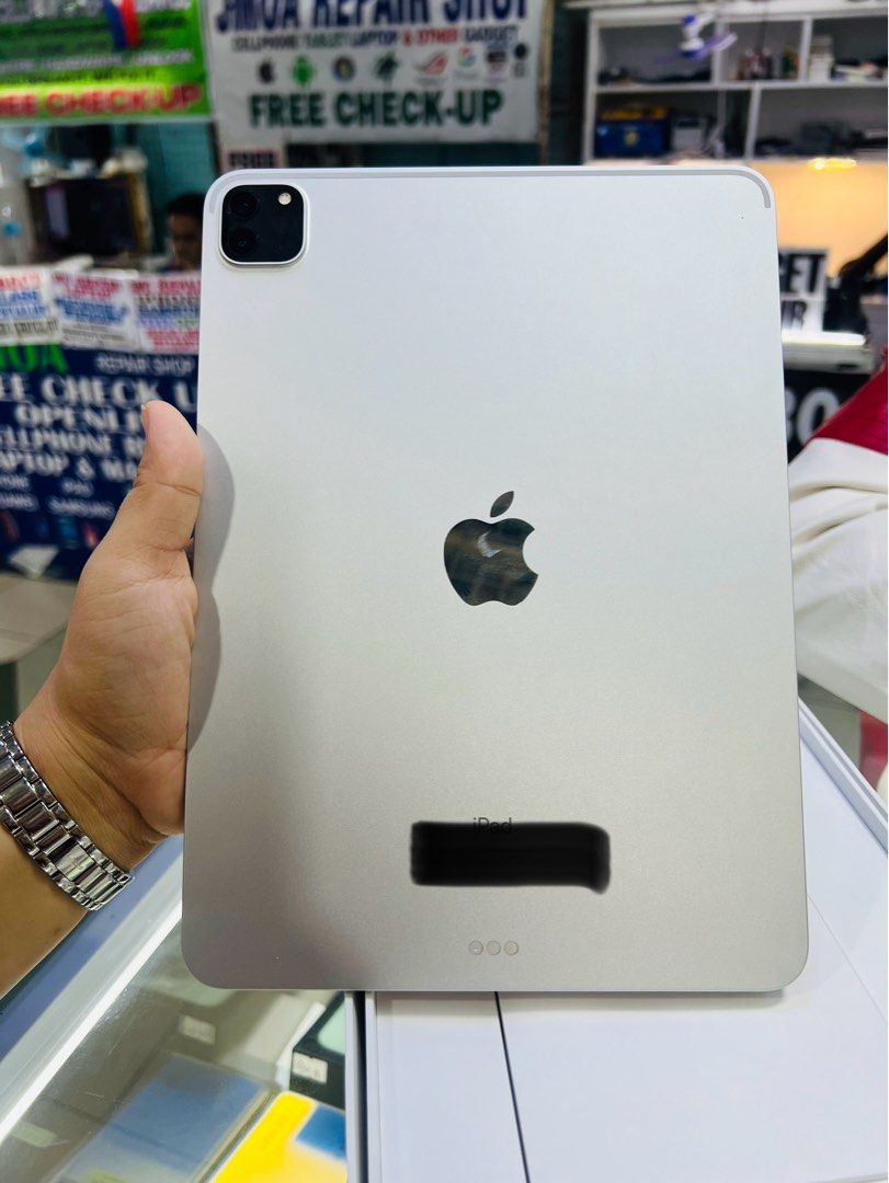 Ipad 2021 M1 512gb Wifi (Category: iPad) located in San Juan City. Submitted by javedsgadgetshop (Listing ID 1306289838, Image 2). Description: OPEN FOR INSTALLMENT VIA CREDIT CARD/GGIVES/SPAY/BILLEASE & SWAP/TRADE-IN! WE BUY AND SELL ( ANYKINDS OF UNIT BINIBILI PO NAMIN)! PTPA : Padelete po f bawal Read ❗️Onhand ‼️ Ipad Pro M1 11' •512gb •NTC Variant •Good batt health •wifi only •100% Smoothness •No hidden issue | No Repaired •100% Authentic | N