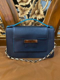 (Kategori: ) berada di . Dikirim oleh ulprelovedbag (ID iklan 1306224136, Gambar 1). Deskripsi: .