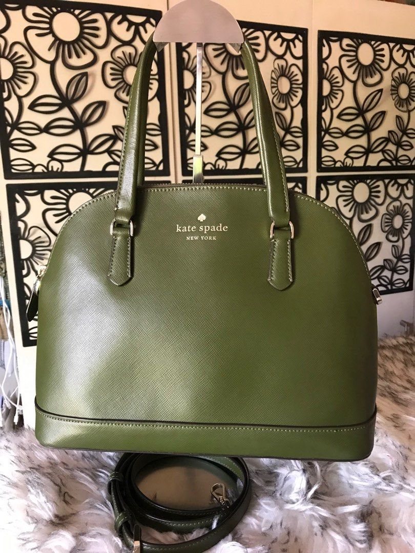 Kate Spade Alma 2way bag (Category: Luxury Bags & Wallets) located in Santa Rosa. Submitted by rina.rina3 (Listing ID 1306243515, Image 1). Description: Good as new (as in!) Kate Spade Alma 2way bag Preowned from Japan Super pretty in person Small to semi medium size Slightly negotiable Buyer to shoulder shipping fee .