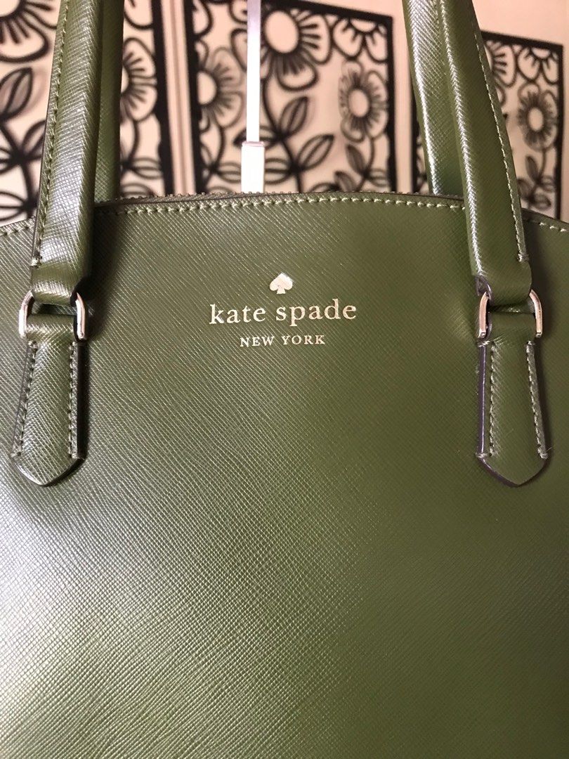 Kate Spade Alma 2way bag (Category: Luxury Bags & Wallets) located in Santa Rosa. Submitted by rina.rina3 (Listing ID 1306243515, Image 3). Description: Good as new (as in!) Kate Spade Alma 2way bag Preowned from Japan Super pretty in person Small to semi medium size Slightly negotiable Buyer to shoulder shipping fee .