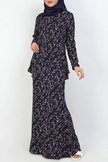 (Category: ) located in . Submitted by ss_bundlepreloved (Listing ID 1306212566, Image 1). Description: .