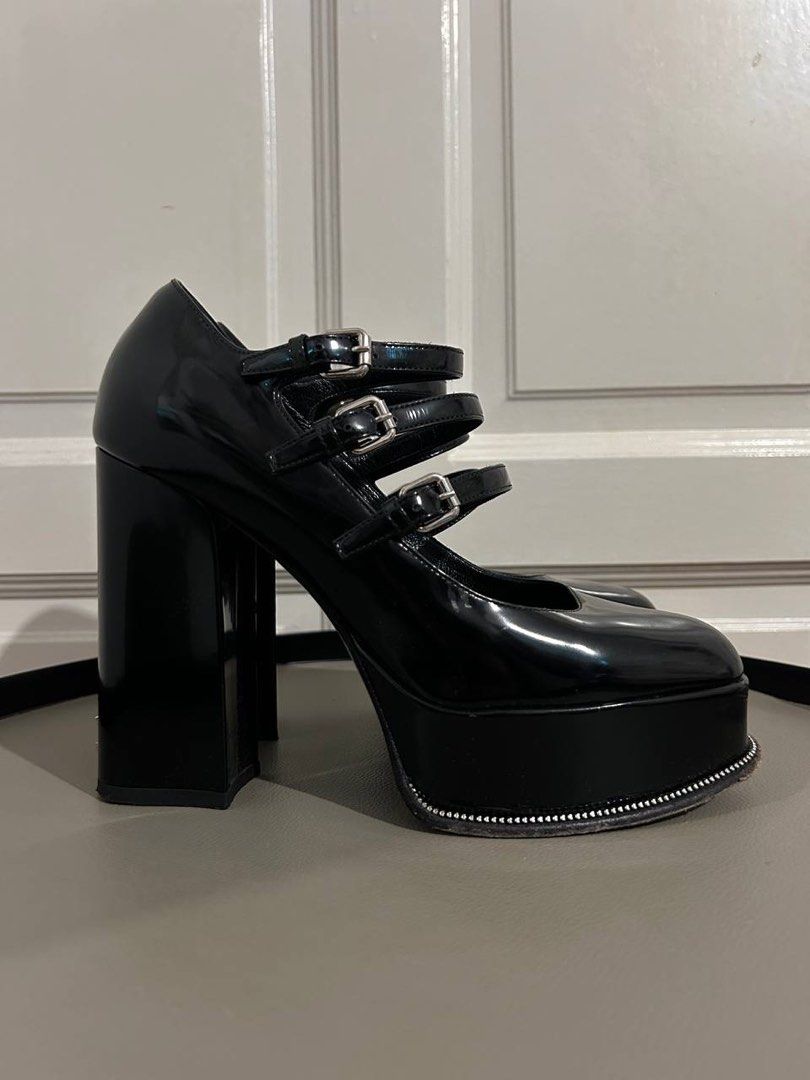 LOUIS VUITTON LV FAME PLATFORM HEELS SIZE 37.5 Luxury Sneakers Footwear on Carousell