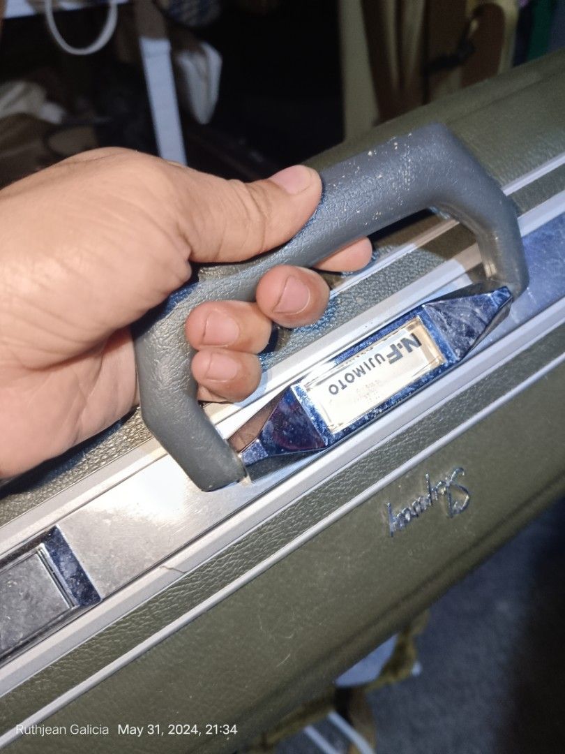 Luggage (Category: Luggage) located in Valenzuela. Submitted by relchris22 (Listing ID 1306310558, Image 3). Description: handcarry vintage japanese luggage.