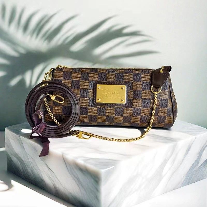 Eva clutch shop