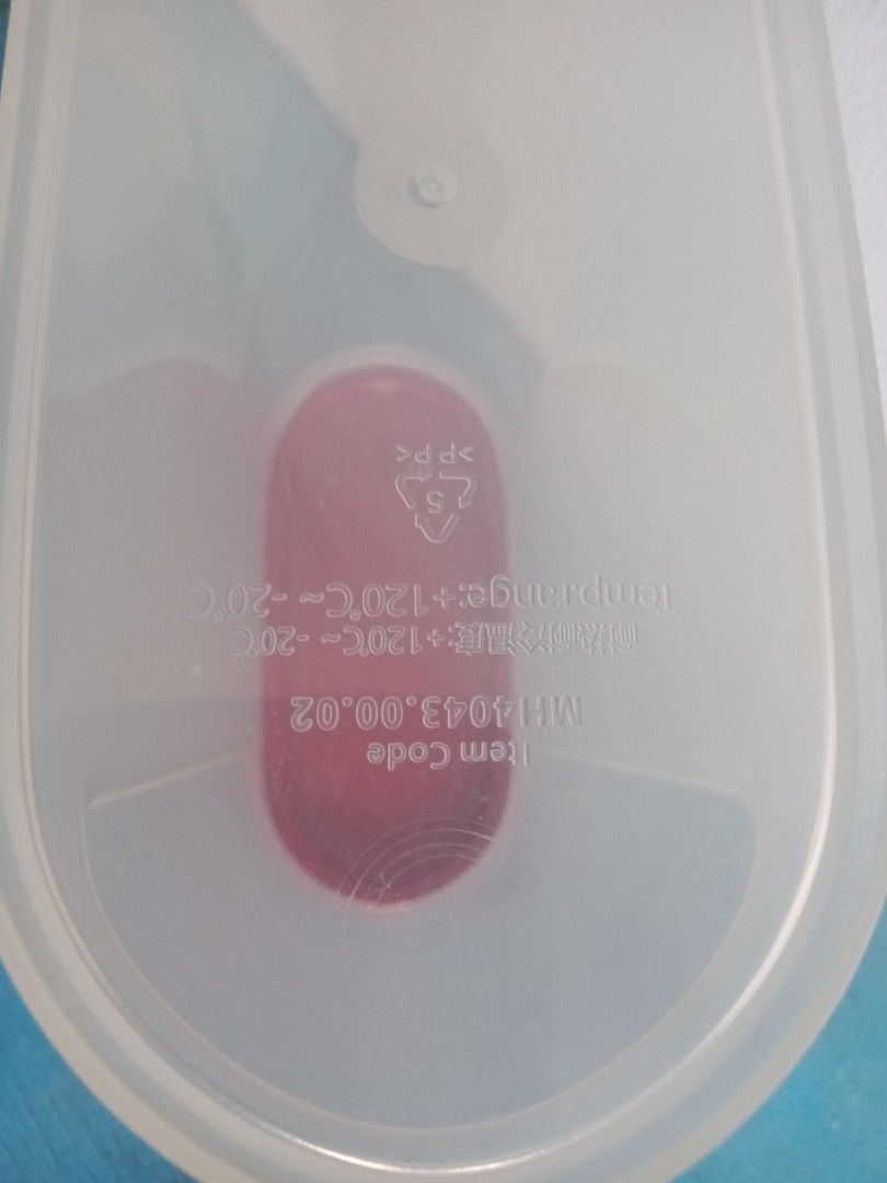Slim Plastic Food Storage (Category: Food Organization & Storage) located in Makati City. Submitted by clutterms (Listing ID 1306236271, Image 2). Description: Slim Plastic Food Storage 👉 used as milk container. 👉 condition: noticeable scratches and yellowish body. In good condition. 👉 rfs: not using and not going to use. 🌟 decluttering 🌟 pick up location: Pembo, Taguig mode of payment: e-wallet, COD mode of delivery: same-day only SF Should