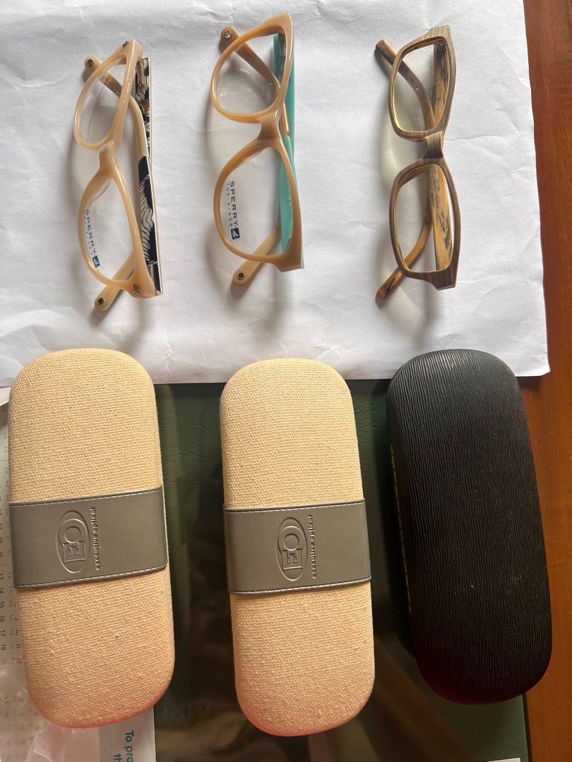 Spectacle frames (Category: Sunglasses & Eyewear) located in Singapore. Submitted by precy_c2000 (Listing ID 1306233225, Image 3). Description: Spectacle Frames 3 pairs of spectacles 2 new, 1 slightly used. Trendy and fasionable. Selling 20 each .