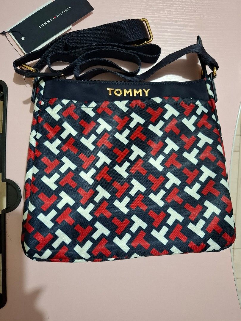 Tommy crossbody hot sale