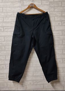 Uniqlo Cargo Jogger Pants (Black)