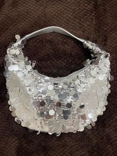 Vintage thrifted silver sequin bag // shoulder bag