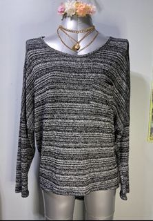 Women's knitted longsleeves top