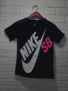 Women's Nike SB Graphic Black Shirt Size S w16xl23 Pre-loved