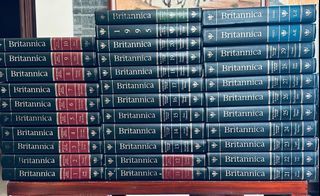 1995 Britannica Encyclopedia - complete set