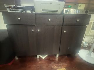 3 panel Cabinet with drawer