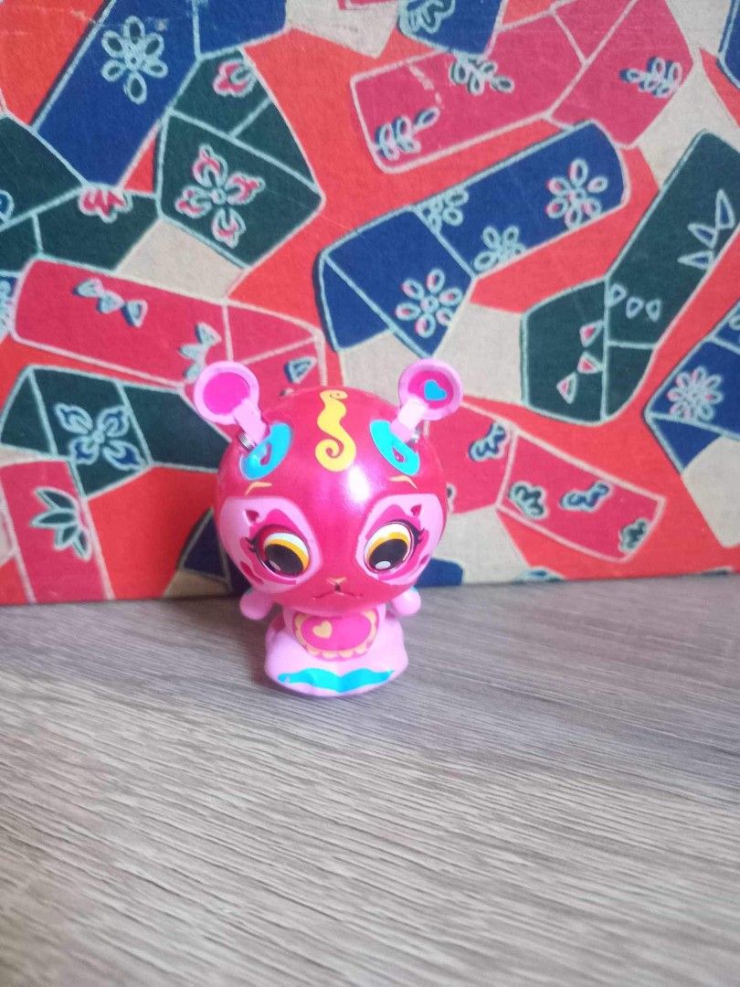 🧸 SPIN MASTER ZOOBLES 🧸 (Category: Interactive Toys) located in Dasmarinas. Submitted by xavier_and_tracy (Listing ID 1301601898, Image 1). Description: 🧸 SPIN MASTER ZOOBLES 🧸 • Brand: Spin Master • Condition: Good • Features: - Magnetic - Pops Up • Material: Hard Plastic 💰 Php380 each 💰.