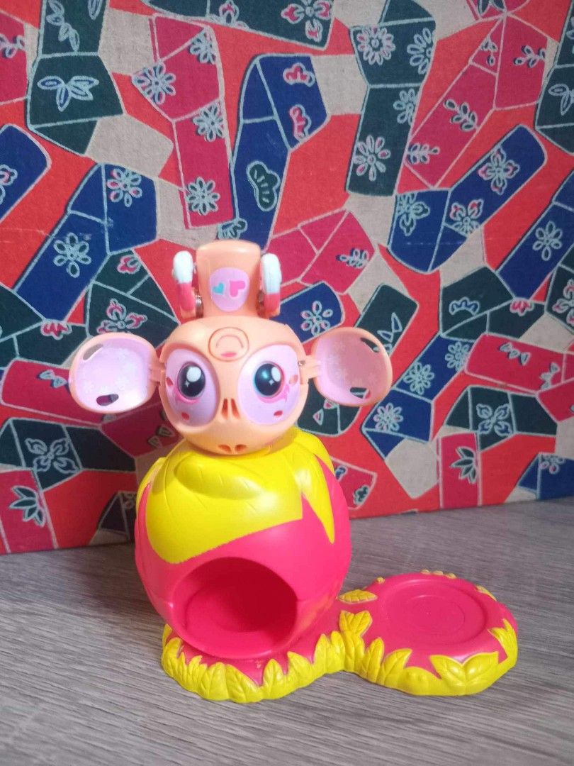 🧸 SPIN MASTER ZOOBLES Playset 🧸 (Category: Kids Toys) located in Dasmarinas. Submitted by xavier_and_tracy (Listing ID 1301586855, Image 1). Description: 🧸 SPIN MASTER ZOOBLES Playset 🧸 • Brand: Spin Master • Condition: Good • Features: - Magnetic - Pops Up • Material: Hard Plastic 💰 Php580 each💰.