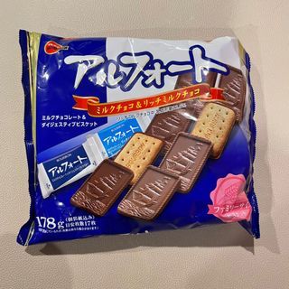 Alfort Chocolate Biscuit from Japan Expiring 2025