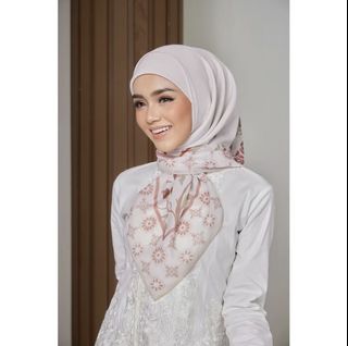 (Category: ) located in . Submitted by 33sya (Listing ID 1301535560, Image 1). Description: .