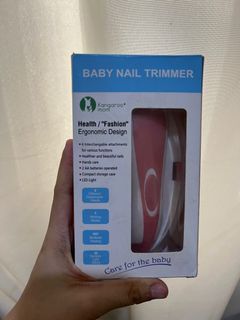 Baby nail trimmer and fruit feeder set