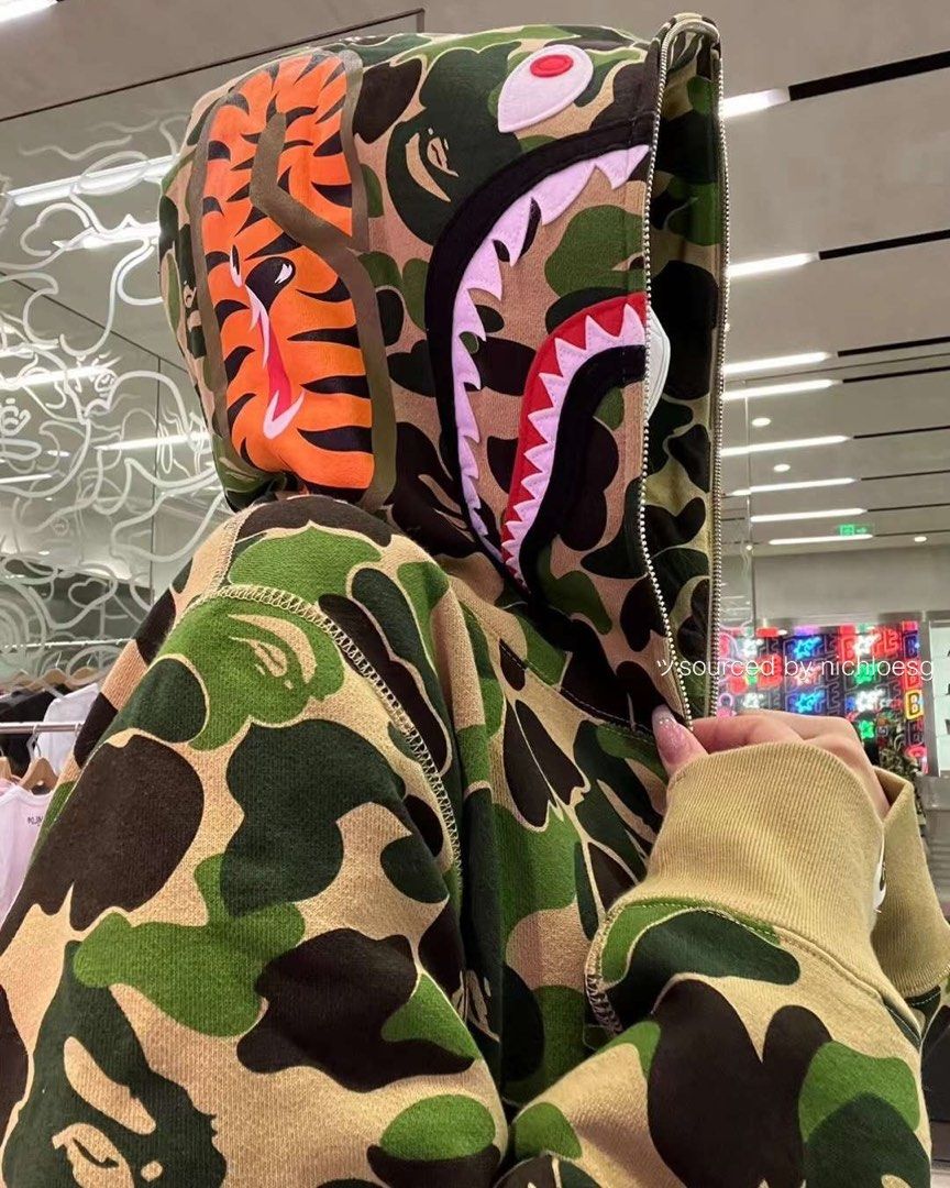 BAPE ABC CAMO SHARK FULL ZIP HOODIE, Men's Fashion, Tops Sets