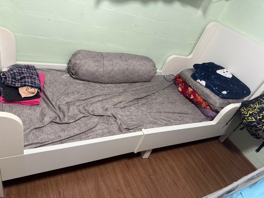 Bed Frame (Category: Bed Frames & Mattresses) located in Singapore. Submitted by wonderlandhappy (Listing ID 1301547791, Image 1). Description: Lightly used bed frame for sales, Letting go at $100 only Can be extended. Children and adult both can use .