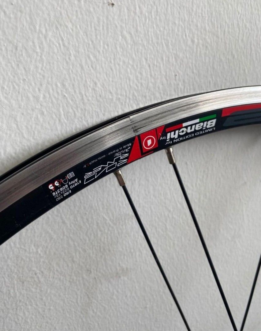 Bianchi - Reparto Corse 50R + 65R SPB Tech Wheelset – Löwenzahn Bikes