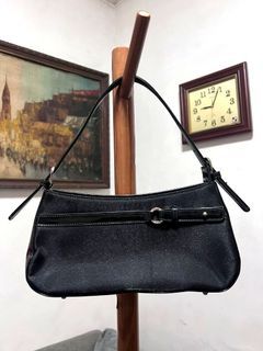 Black Kili Baguette Bag