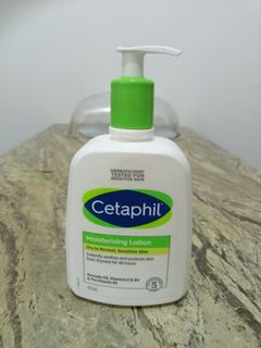 Brandnew cetaphil musturizing lotion
