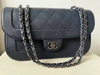 （分類：）位於 。 由 rosie.__ 提交（商品編號 1301587297，圖片 1）。簡介： 。