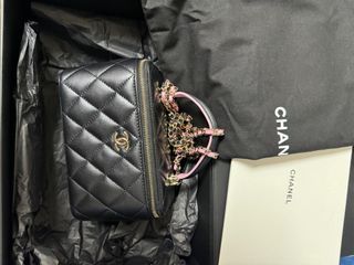 （分類：）位於 。 由 secondsell.shop 提交（商品編號 1301578307，圖片 1）。簡介： 。