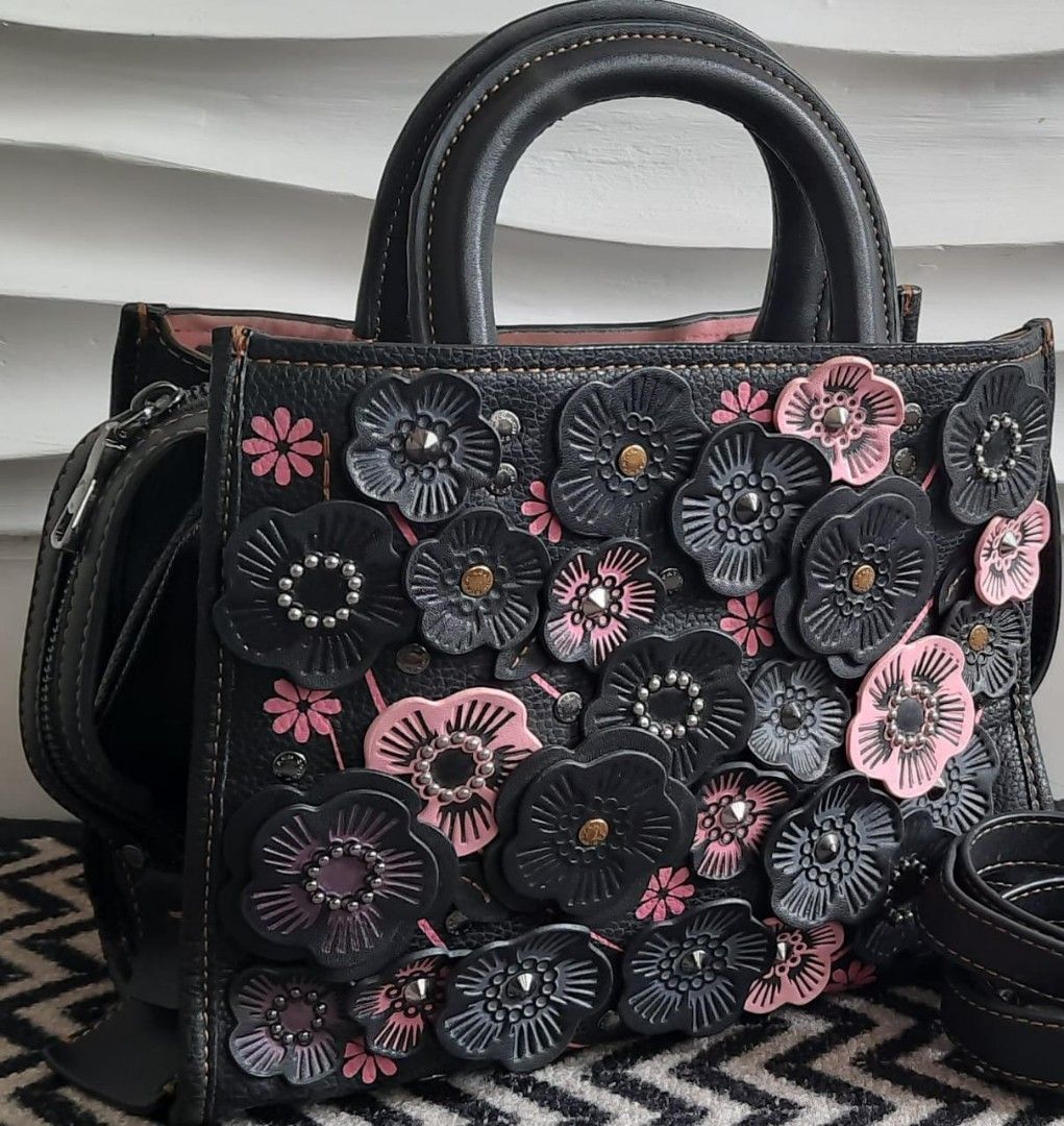 Rare✨Coach Tea Rose shoulder bag black COACH Tea Rose Parker Top 