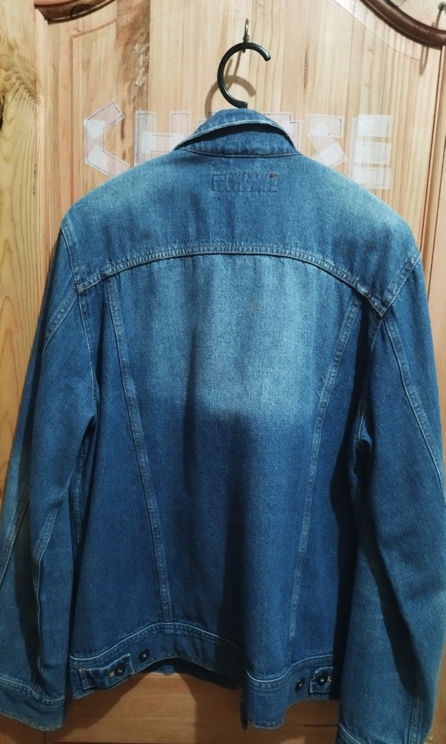 Dickies denim jacket (Category: Coats, Jackets and Outerwear) located in Alicia. Submitted by wrence_09 (Listing ID 1301600309, Image 2). Description: .