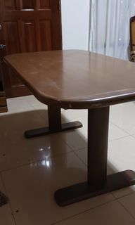 dining table 4-6 seaters solid wood