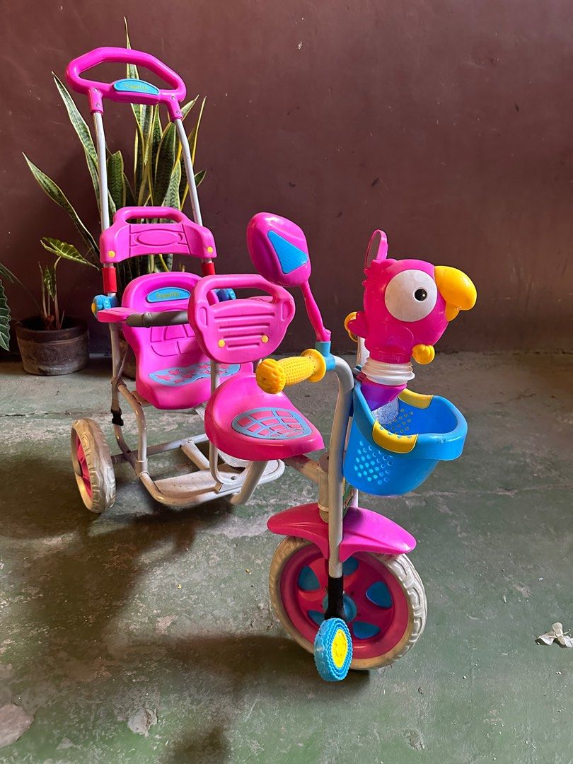Double tricycle (Category: Strollers) located in Valenzuela. Submitted by vjl21 (Listing ID 1301502674, Image 2). Description: Used twice .