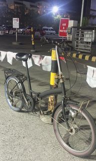 Folding bike with dynamo hub/light
