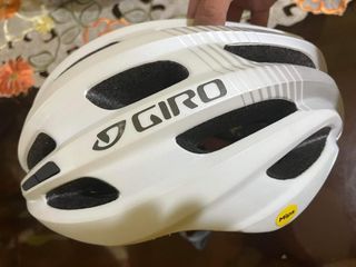 Giro isode MIPS helmet (authentic)