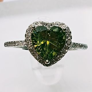 Green moissanite heart shape ring. 18k plated.