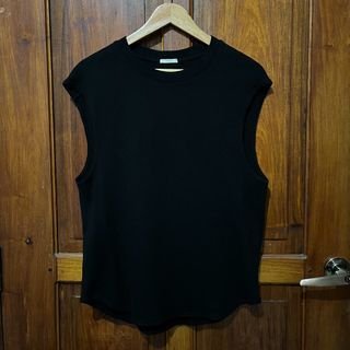 GU by Uniqlo Waffle Sleeveless Vest (Black)