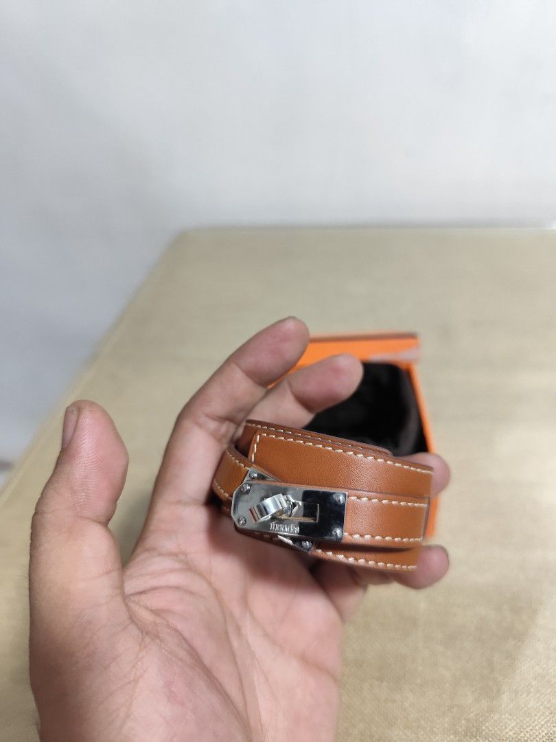 Hermes (Category: Luxury Accessories) located in Manila. Submitted by mistej (Listing ID 1301662688, Image 3). Description: hermes leather belt bangle japan thrifted complete inclusion.