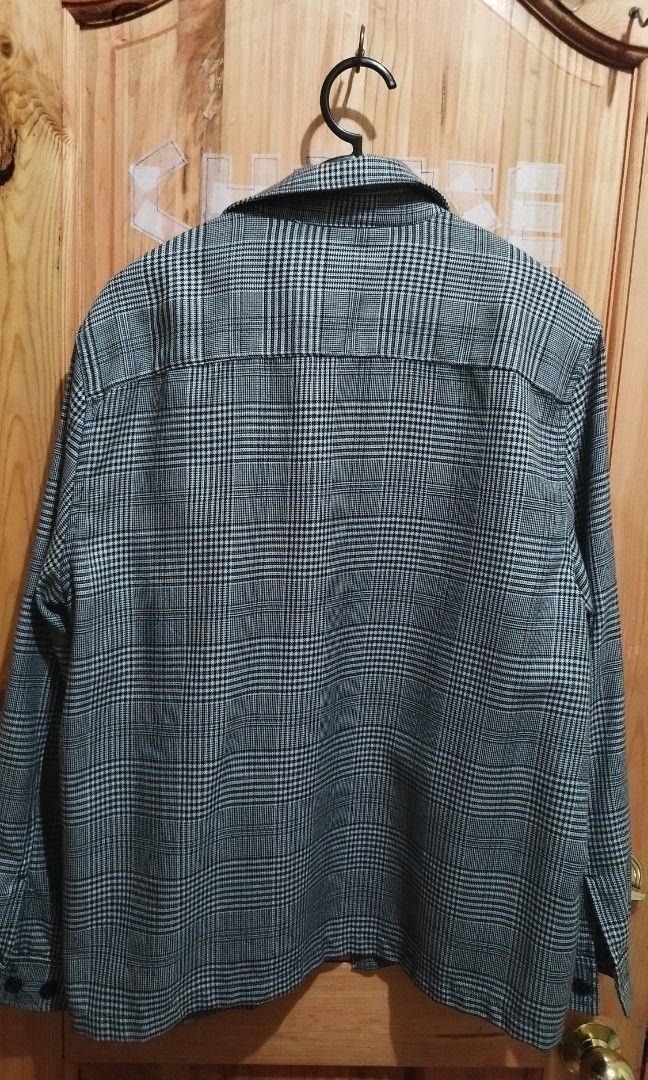 H&M overshirt jacket (Category: Coats, Jackets and Outerwear) located in Alicia. Submitted by wrence_09 (Listing ID 1301599127, Image 3). Description: .