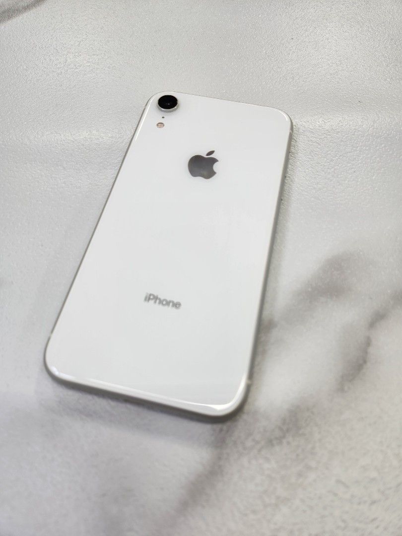 Iphone XR 128gb White (Category: iPhone X Series) located in San Juan City. Submitted by tanexsulla42 (Listing ID 1301551167, Image 1). Description: We accept trade in Credit card / Home Credit Shipping Meet ups / Delivery Fb page: Ashley & Lyn.