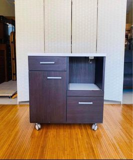 JAPAN SURPLUS FURNITURE MOVEABLE KITCHEN CABINET 2DRAWERS 1DOOR 1PULLOUT TRAY DUCO FINISH TOP FG034  SIZE 31.5L x 16.5W x 33H   (AS-IS ITEM) IN GOOD CONDITION