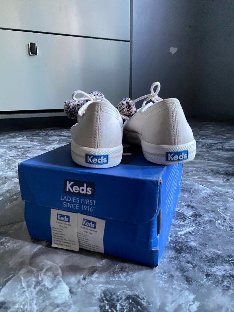 Keds Kickstart Pom Pom Laceup Pink Sneakers Fesyen Wanita Sepatu di Carousell