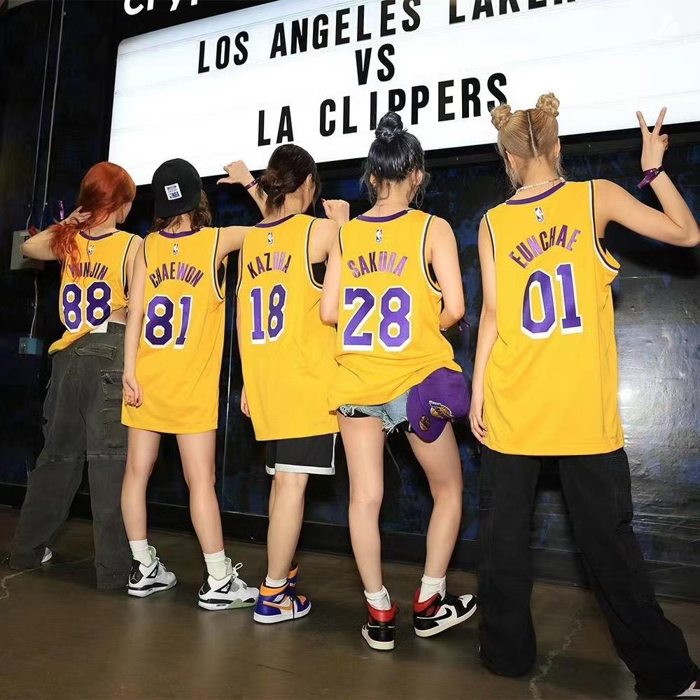 Shoes that go with lakers jersey clearance