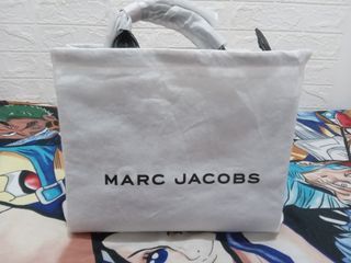 marc jacobs the tote bag