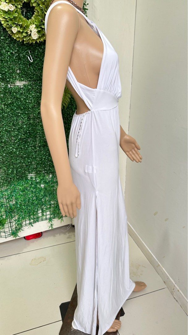 Missguided white halter neck dress with slits, Women's Fashion, Dresses & Sets, Dresses on Carousell Missguided white halter neck dress with slits, Women's Fashion, Dresses & Sets, Dresses on Carousell