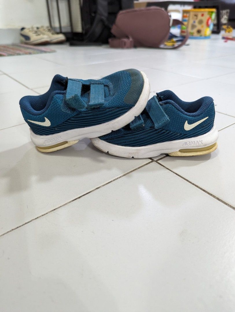 Nike air max advantage 2 boys top