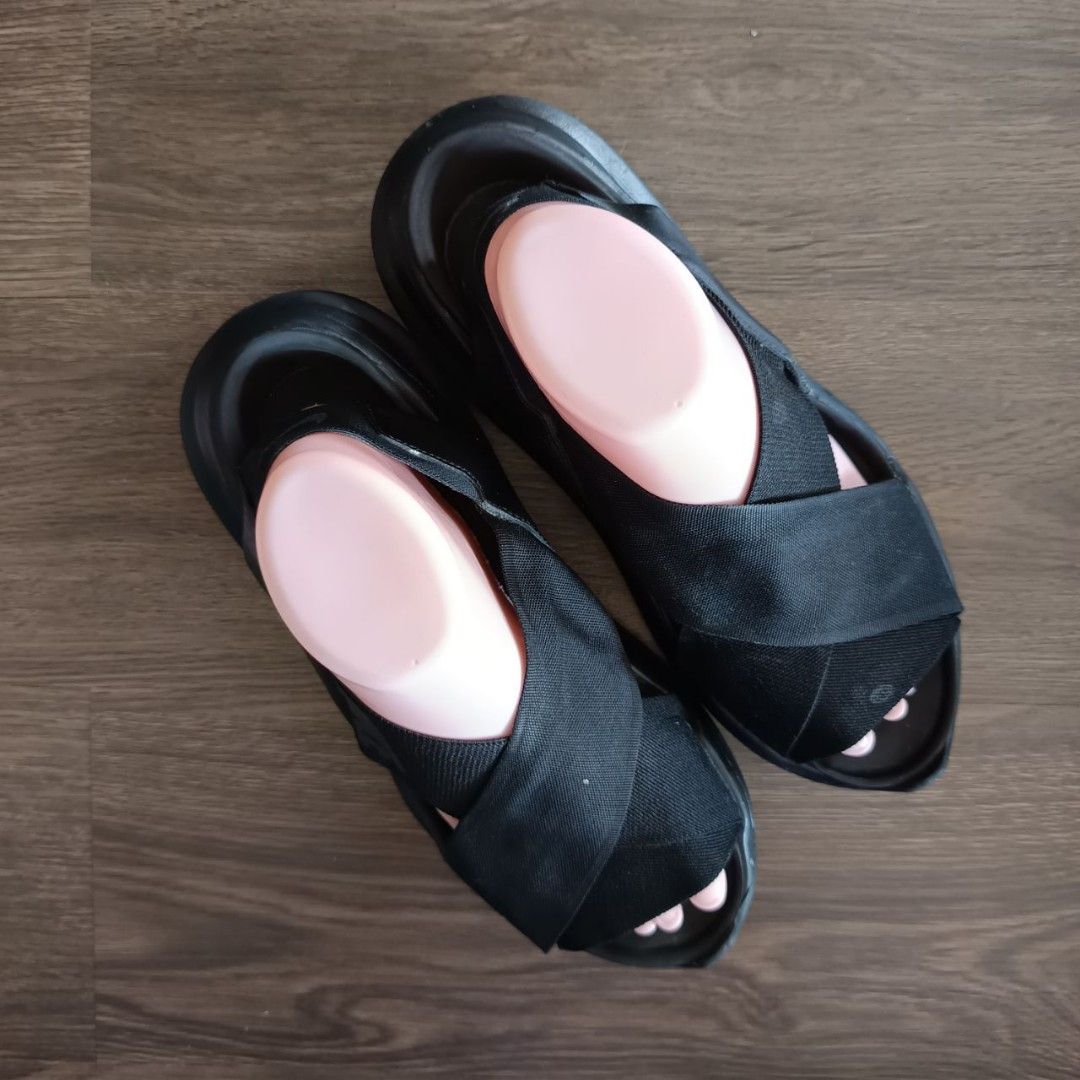 Nike Praktisk Sandal Black 6.5UK 26CM RM 100 Men s Fashion Footwear Flipflops and Slides on Carousell